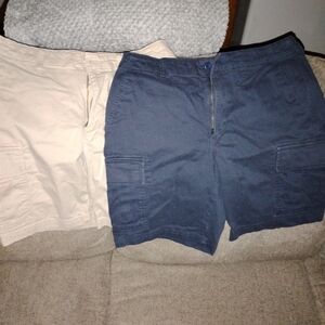 Old Navy Beige/Navy Men's Cargo Shorts